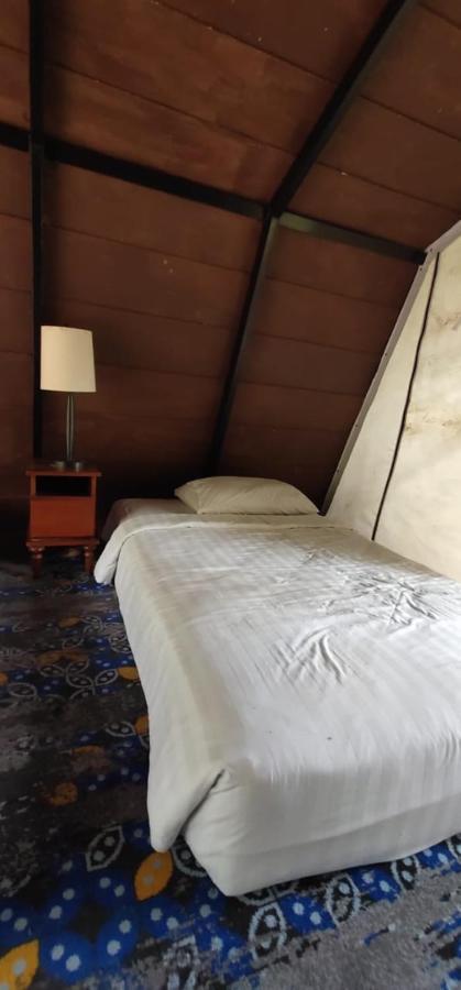 Seribu Batu Songgo Langit Resort & Camp Bantul Exterior foto